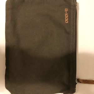 Dark olive Fjallraven gear pocket